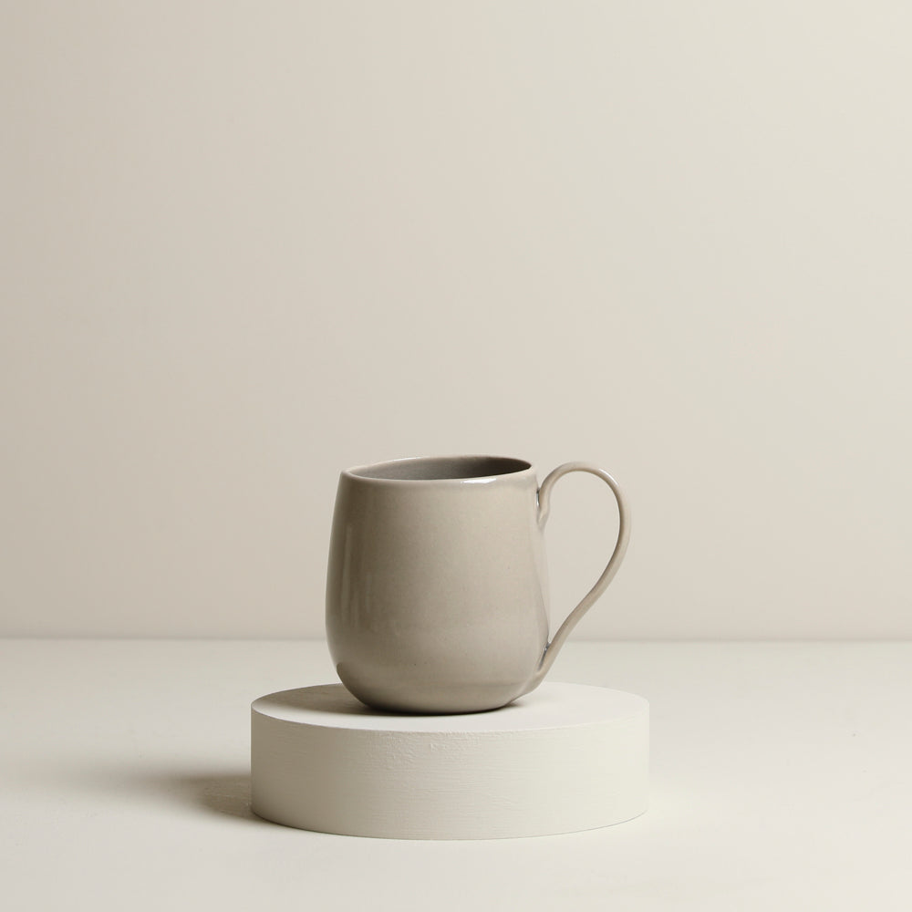 'Cloud Grey' curve mug