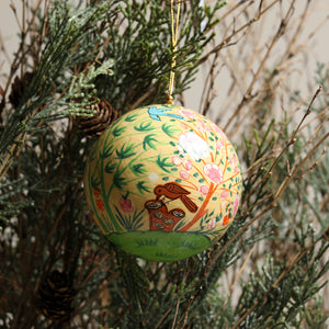 
                  
                    Chinese Wallpaper Bauble- Ivory
                  
                