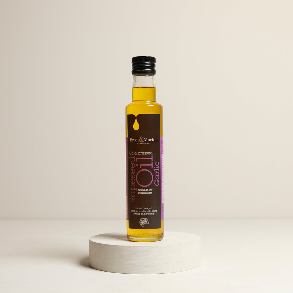 Rapeseed oil with garlic