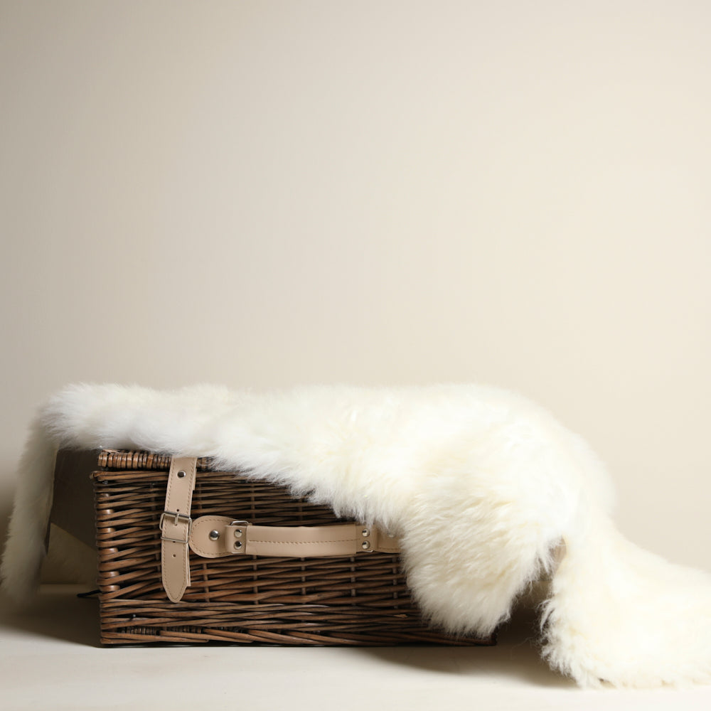 Single White Sheepskin Rug