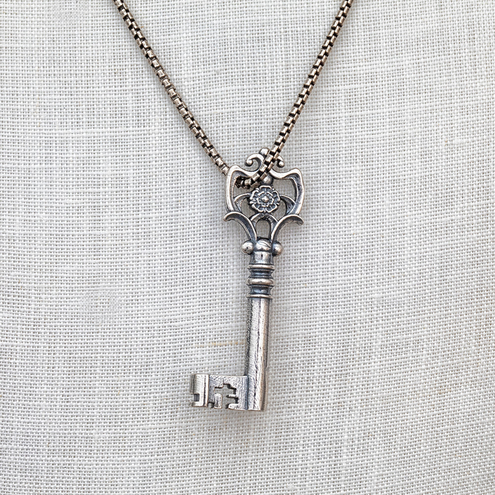Sterling silver Derbyshire rose key necklace